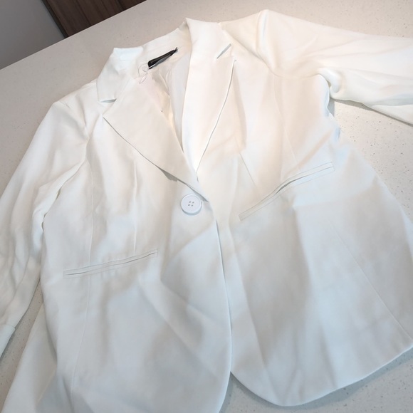 White blazer - Picture 3 of 3